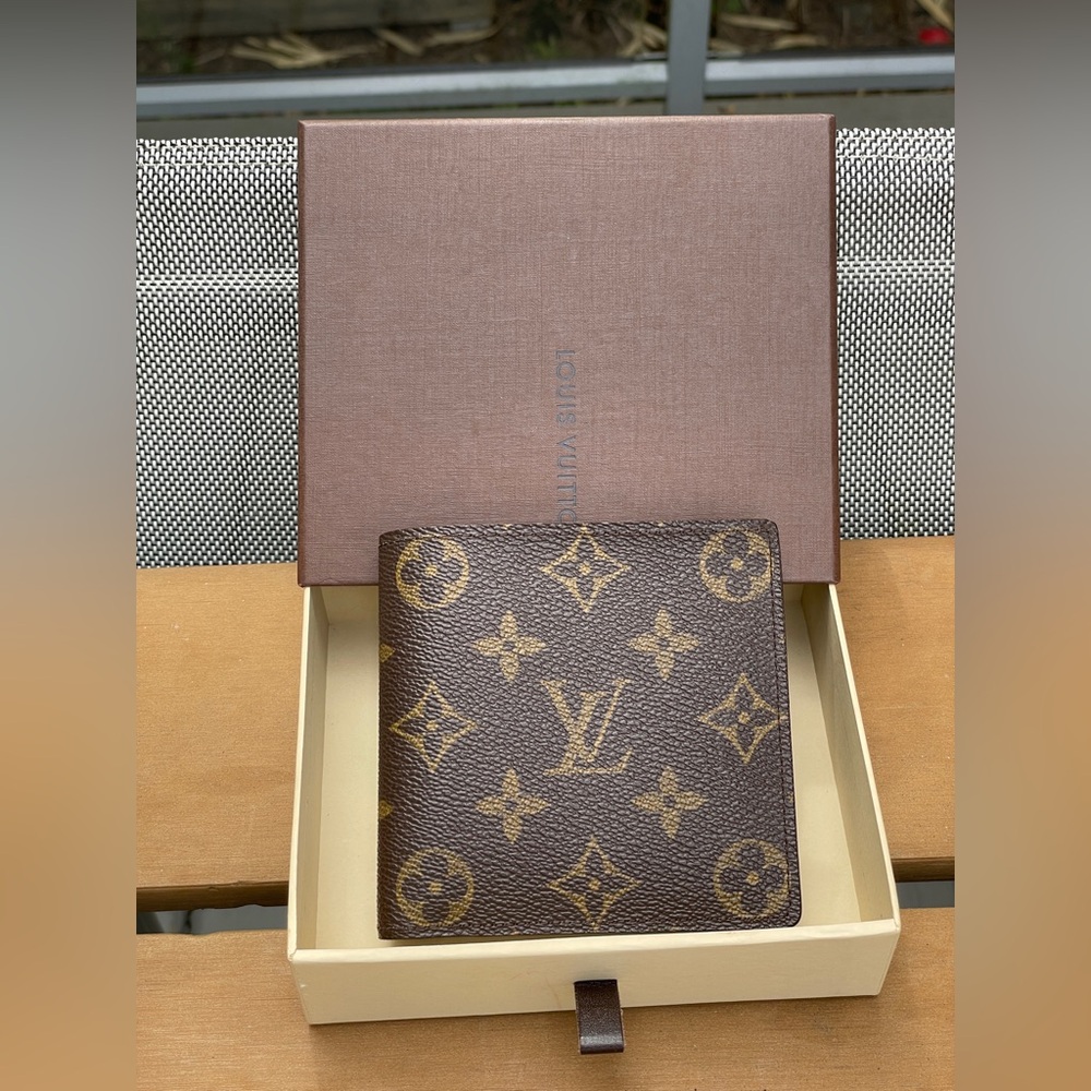 Lv mens wallet